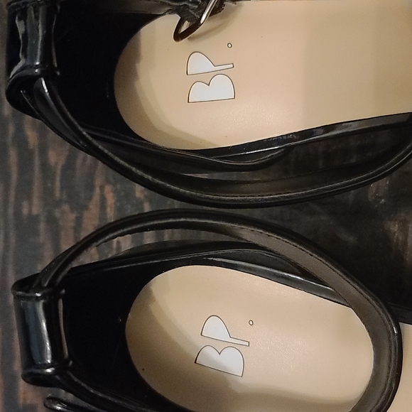 NWOT BP black shoes 1 inch wedge - Picture 3 of 6